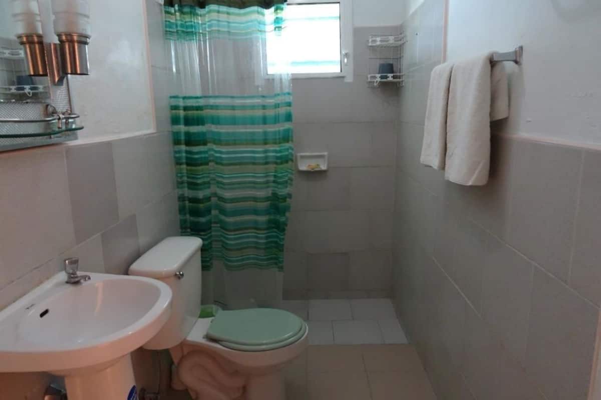 standard room | bathroom | shower, free toiletries, hair dryer, towels