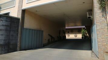 Majoituspaikan sisäänkäynti