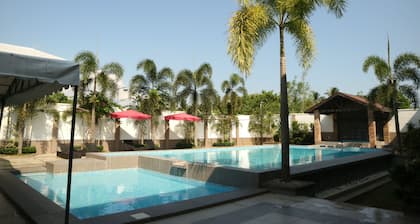 Casa Palmera Tourist Inn