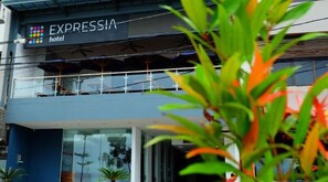 Exterior - Expressia Hotel Makassar (Makassar)