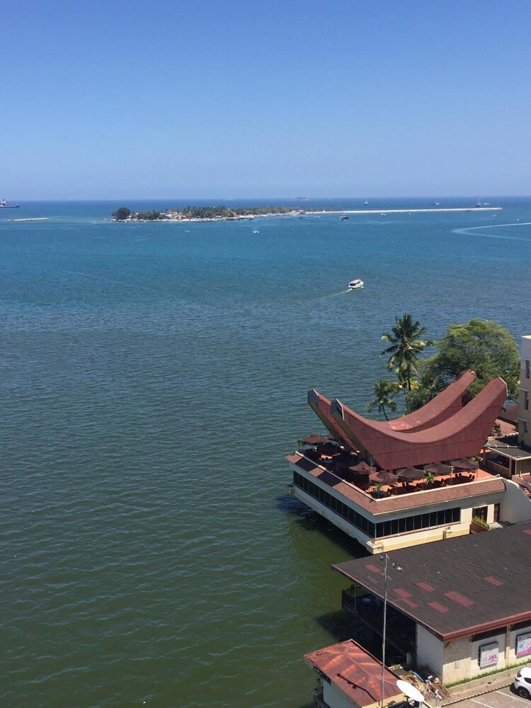 Expressia Hotel Makassar by null