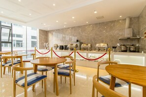 Daily buffet breakfast for a fee - Ease Cloud Hotel (Beijing)