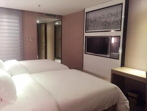 Minibar, bureau, rideaux occultants, Wi-Fi gratuit