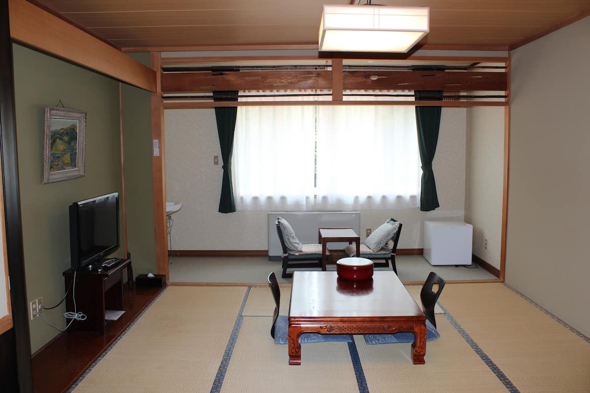 Standard Tatami Room | In-room safe, free WiFi