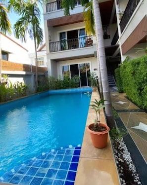 Outdoor pool - Vivi Boutique Room (Rawai)