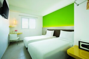 ตู้นิรภัยในห้องพัก, โต๊ะทำงาน, ห้องเก็บเสียง, Wi-Fi ฟรี