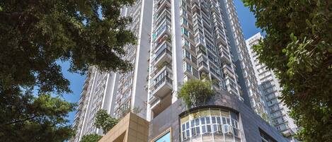 Parkir mandiri gratis