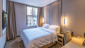 Rom   – business | Minibar, skrivebord, blendingsgardiner og wi-fi (inkludert)