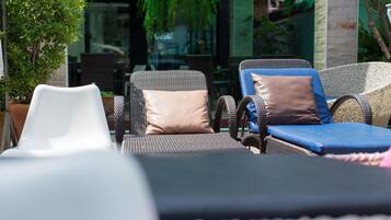 Outdoor pool, sun loungers