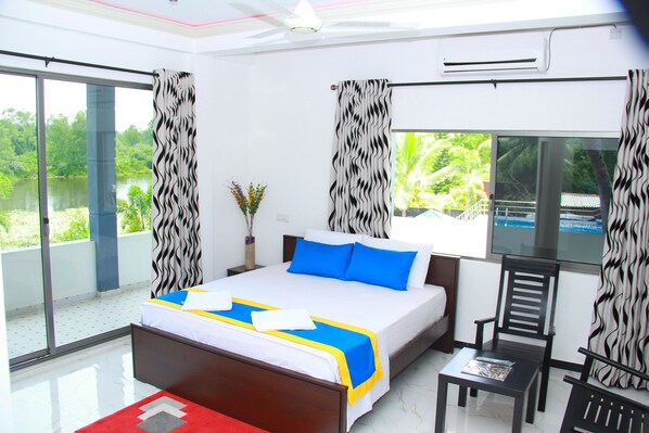 Premium bedding, minibar, in-room safe, desk