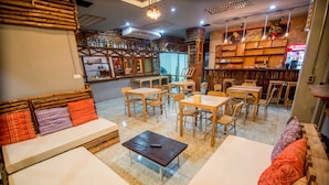 Reception - Il Treno Hostel (Ayutthaya)