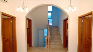 Deluxe Apartment, 2 Bedrooms | 2 bedrooms, minibar, iron/ironing board (on request), cribs (free) - Esra Hotel Apartments (Khasab)