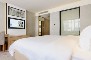 Minibar, in-room safe, desk, blackout drapes - LAVANDE HOTEL GZ ZHENGJIA PLAZA BRANCH (Guangzhou)