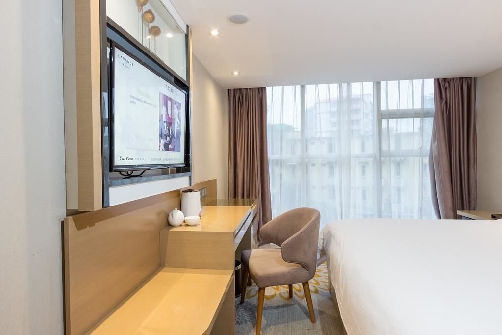 Business Double Room | Minibar, desk, blackout drapes, free WiFi