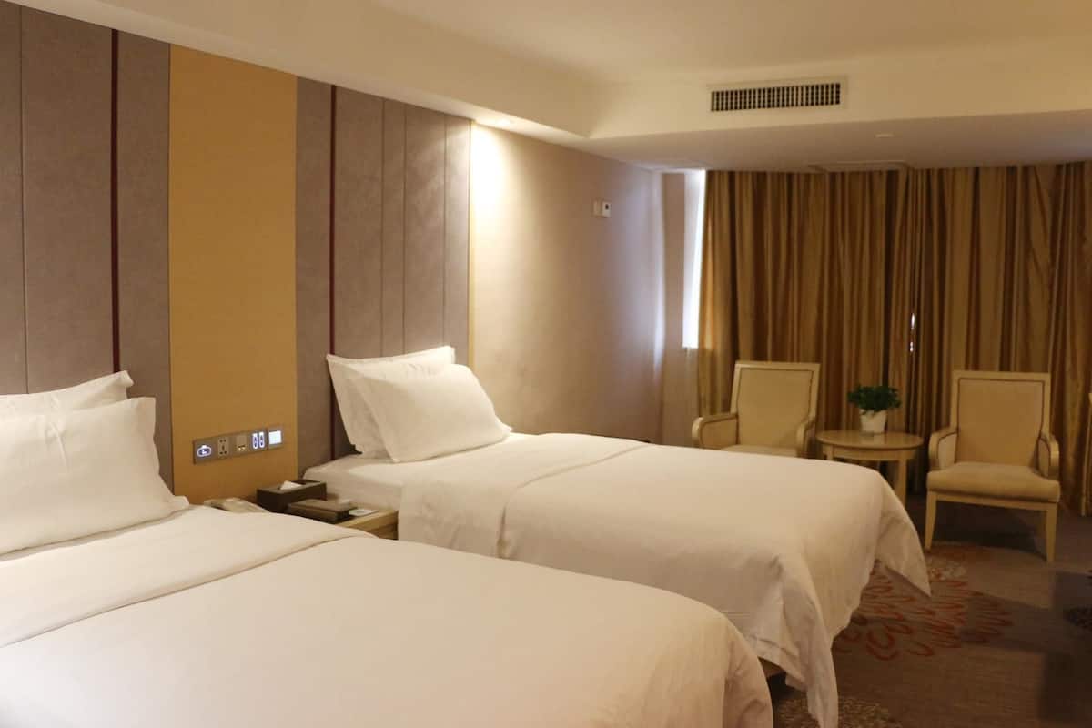 Business Twin Room | Desk, blackout drapes, rollaway beds, free WiFi