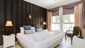 2 Bedroom Villa with 2 Bathrooms and 2 Living Rooms - BOUTIQUE STAYS - Brighton Rose (Brighton)