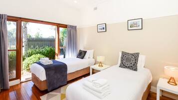 House, 2 Bedrooms | 2 bedrooms, premium bedding, iron/ironing board, free cots/infant beds