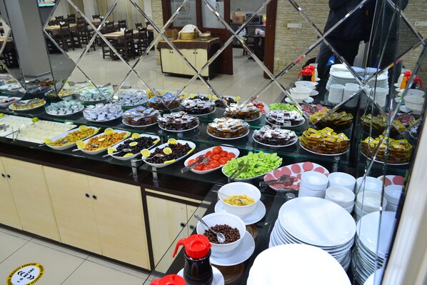 Desayuno buffet incluido todos los días