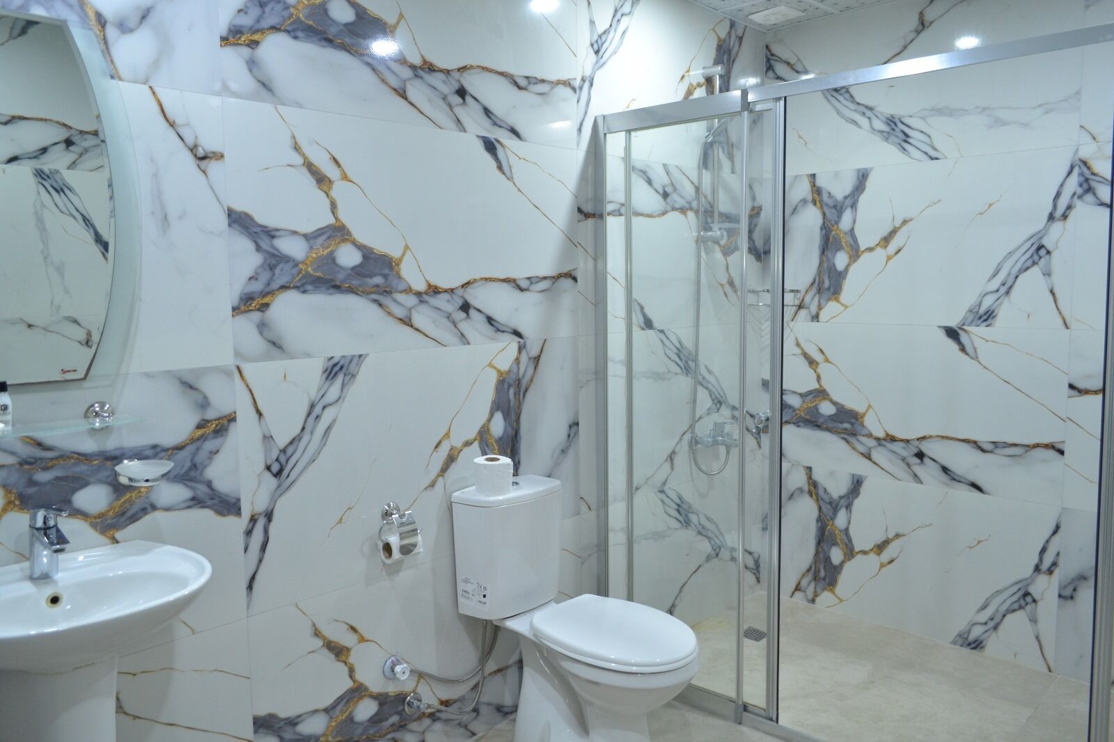 double or twin room | bathroom | free toiletries, hair dryer, slippers, towels