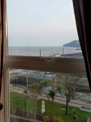 الإطلالة من المنشأة