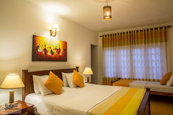 Basic Room, 2 Bedrooms | 1 bedroom, iron/ironing board, free rollaway beds, free WiFi - Clovefield Villa (Hatton)