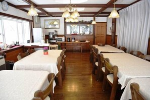Free buffet breakfast - Pension Grace (Hakuba)
