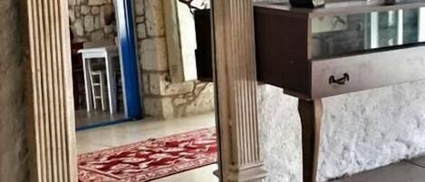 Standard Room (Bay Window)