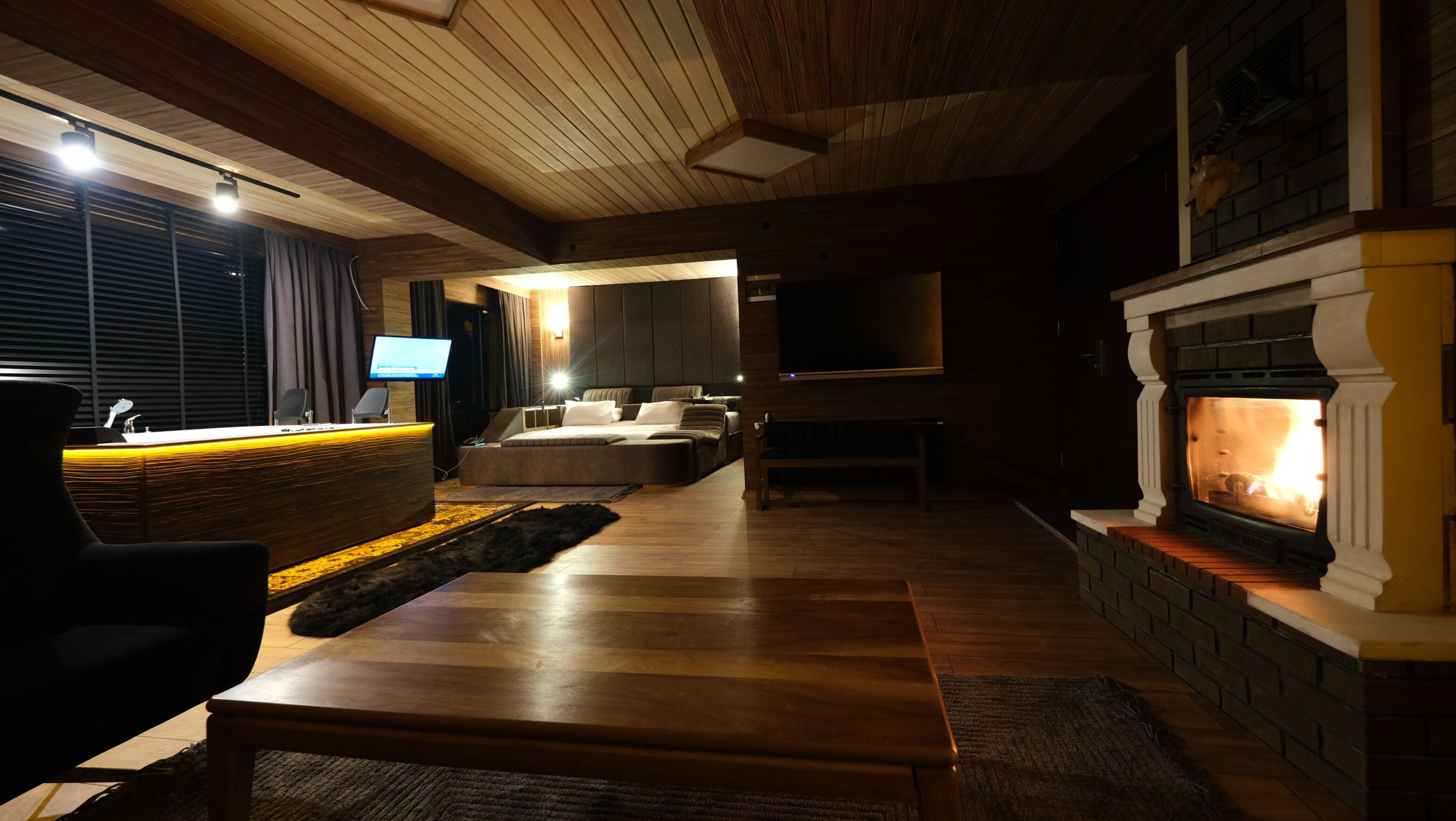 king süit - şömineli - şelale manzaralı, jakuzi | 1 bedroom, premium bedding, minibar, soundproofing