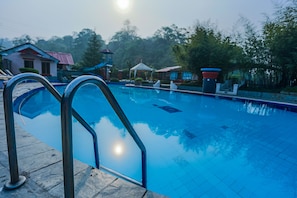 Piscine extérieure
