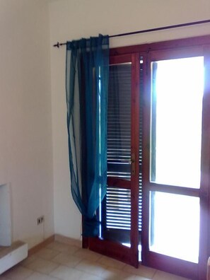 Apartment, 2 Bedrooms | Living area | TV