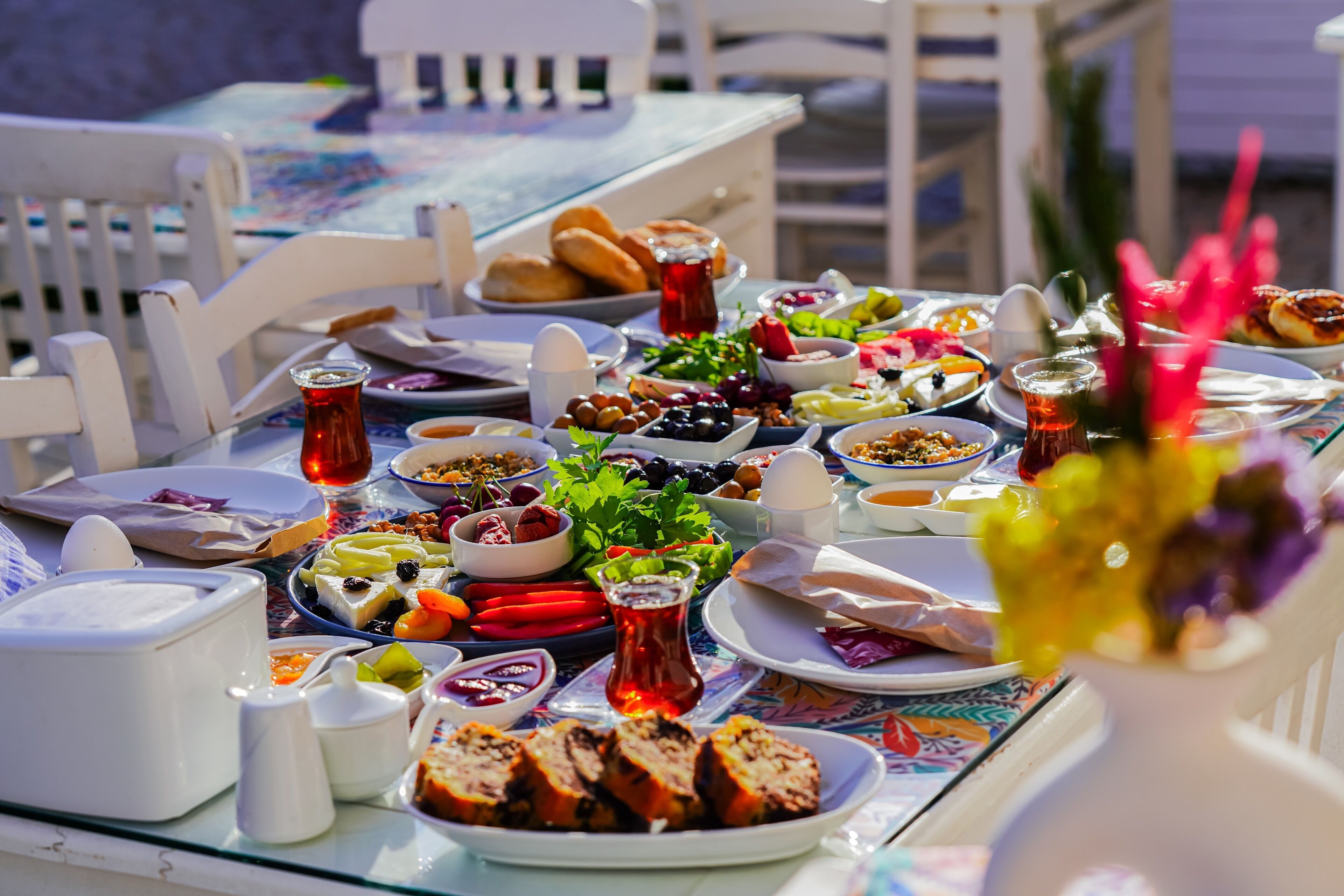 free daily full breakfast