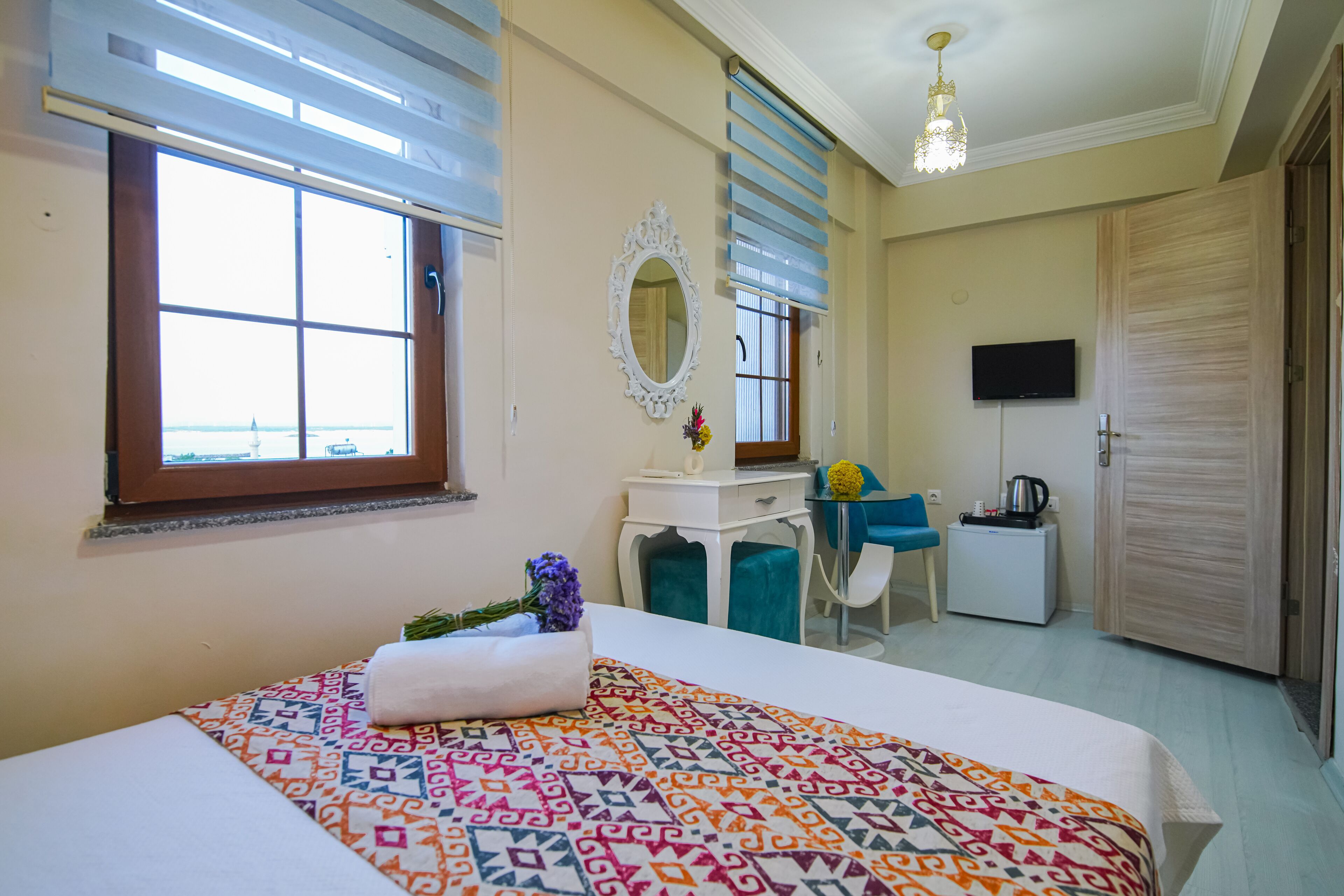 small double room with sea view | 1 bedroom, iron/ironing board, free wifi, bed sheets