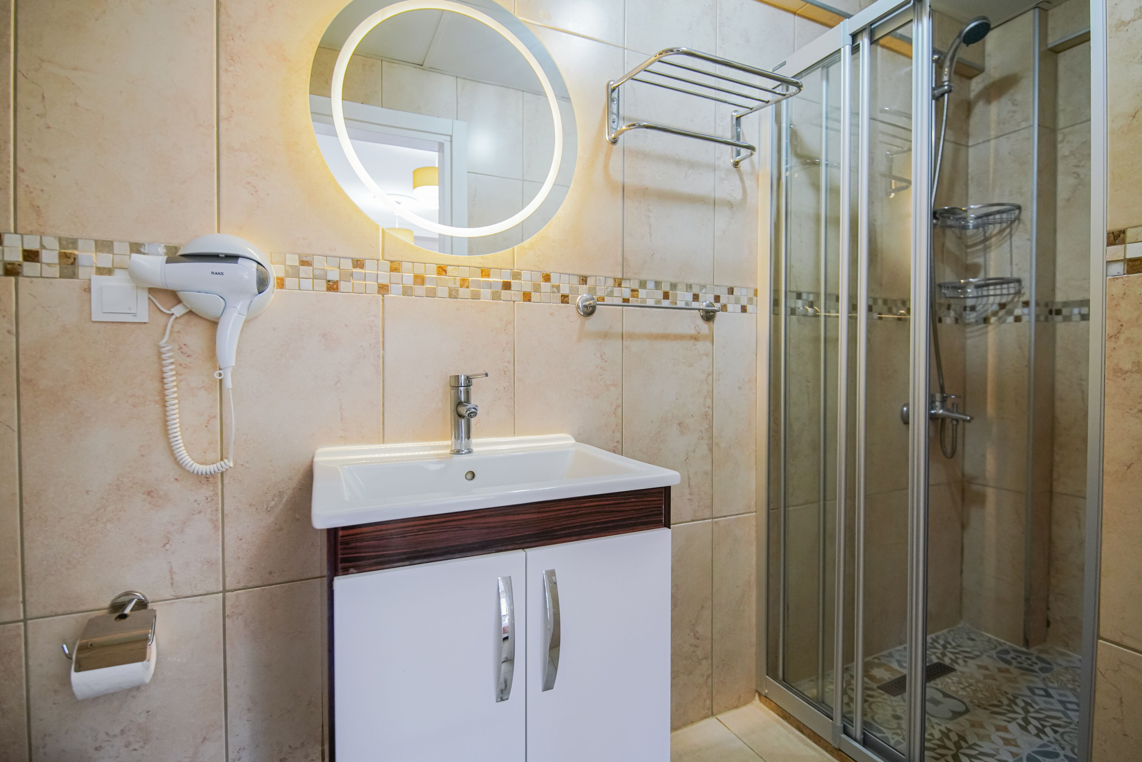 comfort triple room | bathroom | shower, free toiletries, hair dryer, slippers