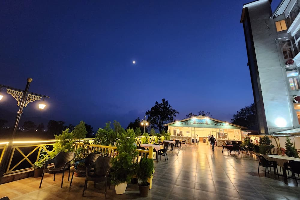 Hotel Rajpur Heights
