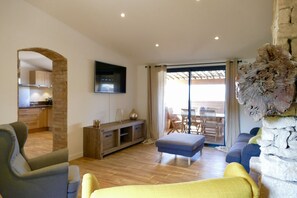 Televisión de pantalla plana 75 cm con canales de televisión digitales