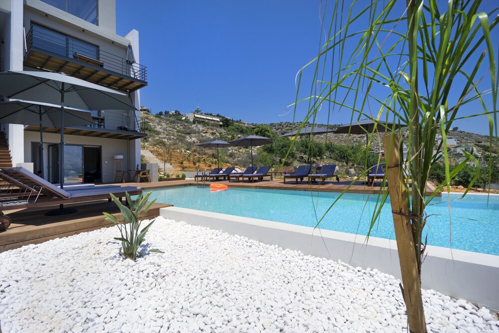 Seametry Luxury Living Apartments & Villas photo 8