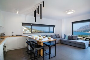 Duplex, Sea View | Living area