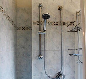 Bathroom shower - Hotel Royal (Misano Adriatico)