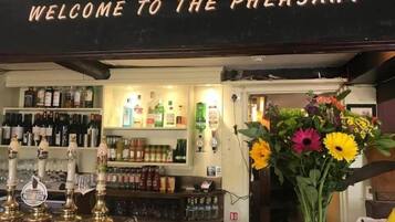 Bar (en la propiedad)