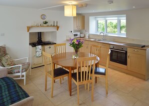 Traditional Cottage, 3 Bedrooms, Mountain View | Interior detail - Cronk Darragh Cottage (Ballabeg)
