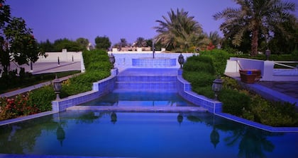 The Royal Garden Hotel