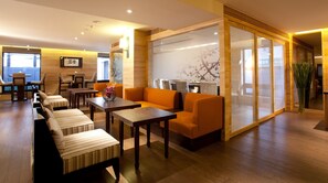 Dining - The Corner House (Taipei)
