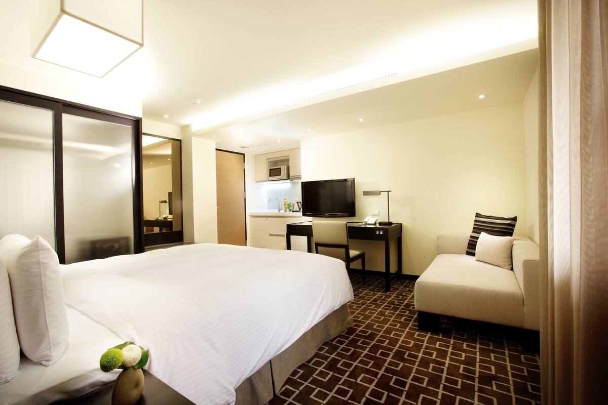 Premium bedding, down duvets, in-room safe, desk