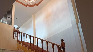 Handrails in stairways - Am Amoonds Hotel (Khlung)