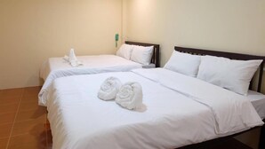 Minibar, desk, blackout drapes, WiFi (free) - Am Amoonds Hotel (Khlung)