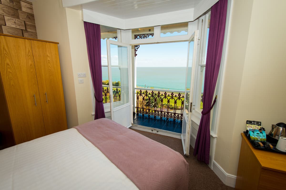 Premier Suite | Individually decorated, individually furnished, desk, free WiFi