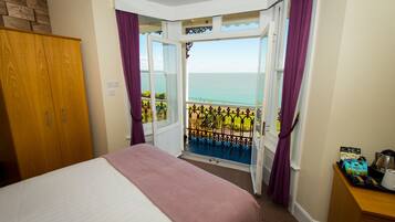 Premier Suite | Desk, WiFi (free), individually decorated, individually furnished