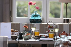 Desayuno a la carta incluido todos los días