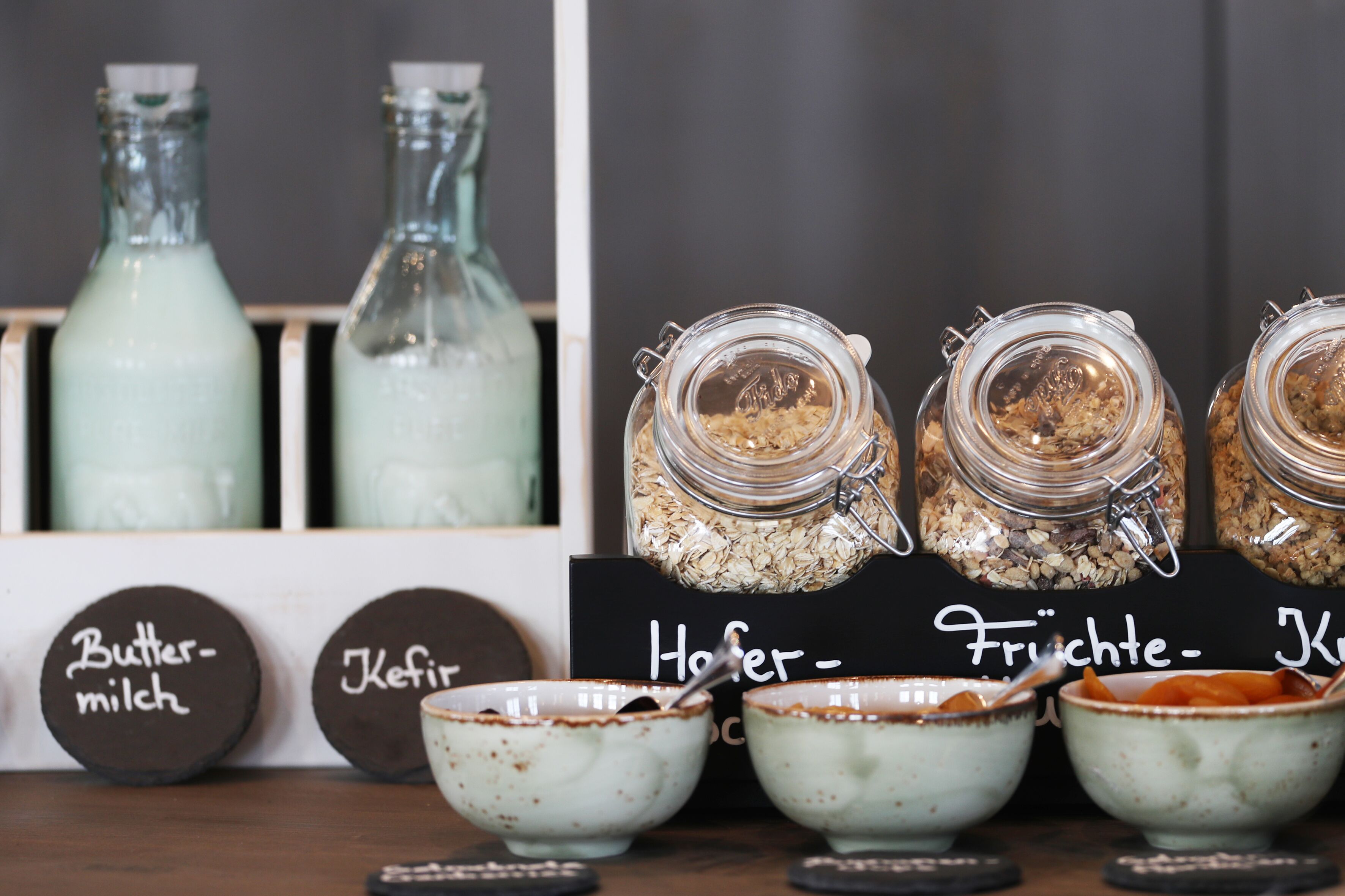 free daily cooked-to-order breakfast