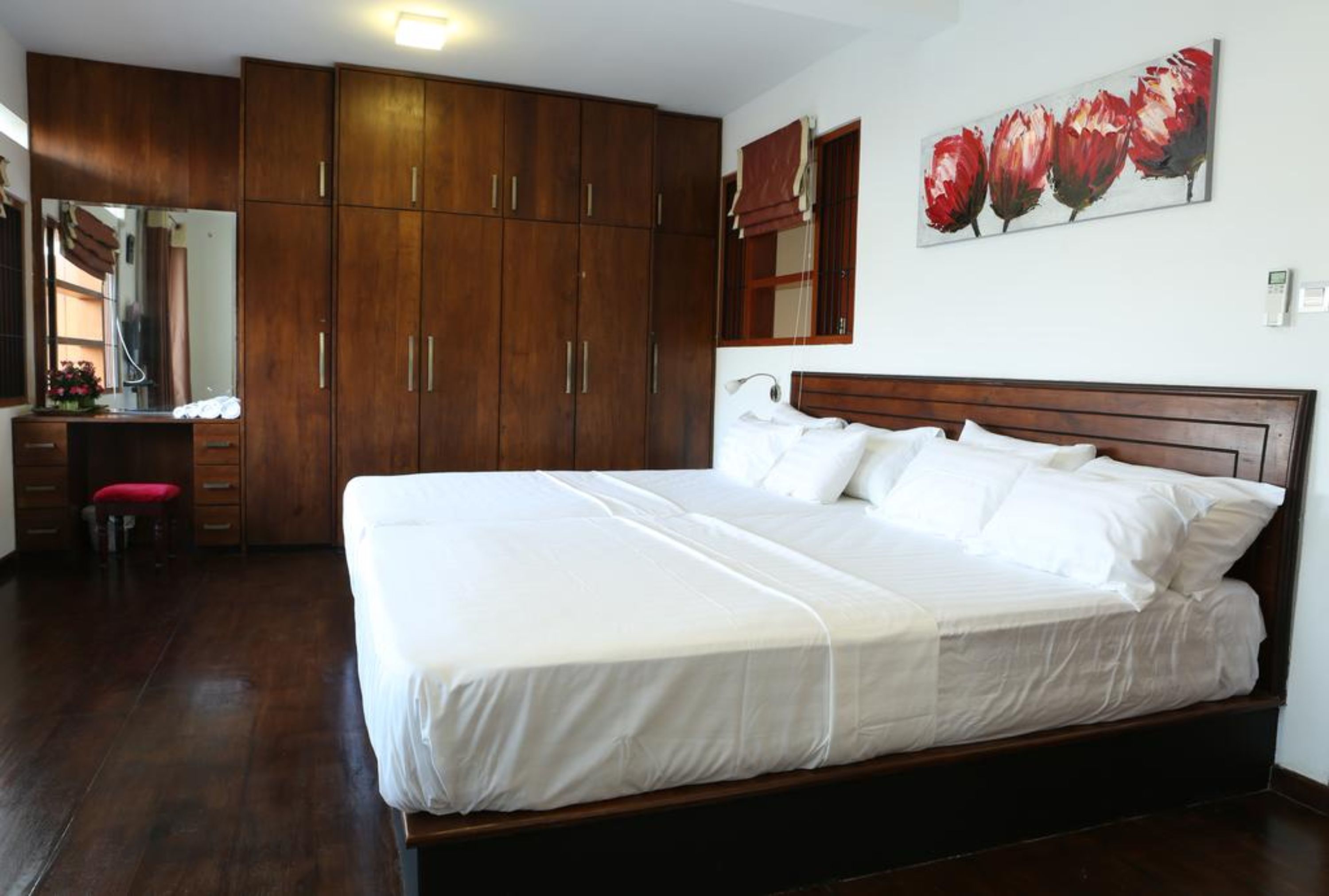 4 bedrooms, individually furnished, free WiFi